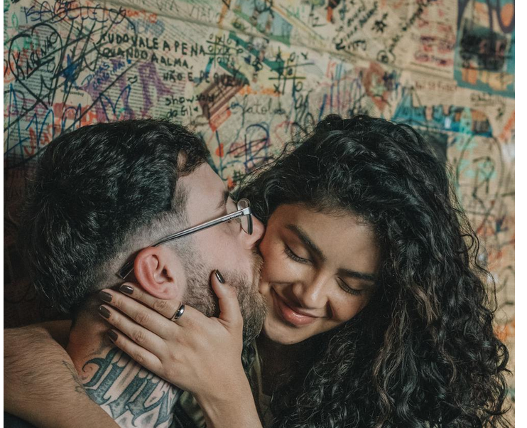 A Men’s Guide to Receiving Wax Play (Ease, Ego-Safe, Extremely Enjoyable)
